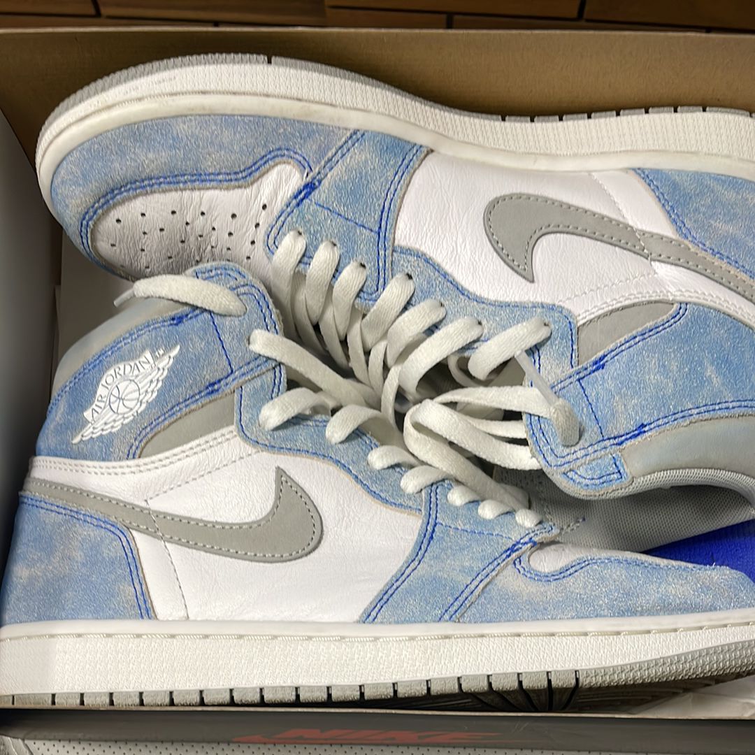 Nike Air Jordan 1 High OG "Hyper Royal"