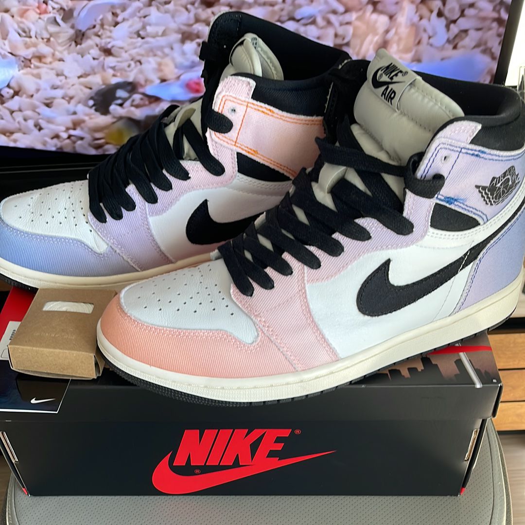 Nike  Air Jordan 1 High OG "Multi Color"