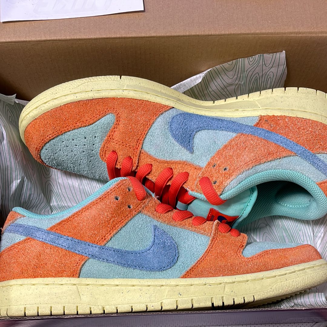 Nike SB Dunk Low Pro PRM "Orange and Emerald Rise"