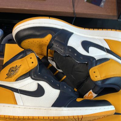 Nike Air Jordan 1 Retro High OG "Taxi"