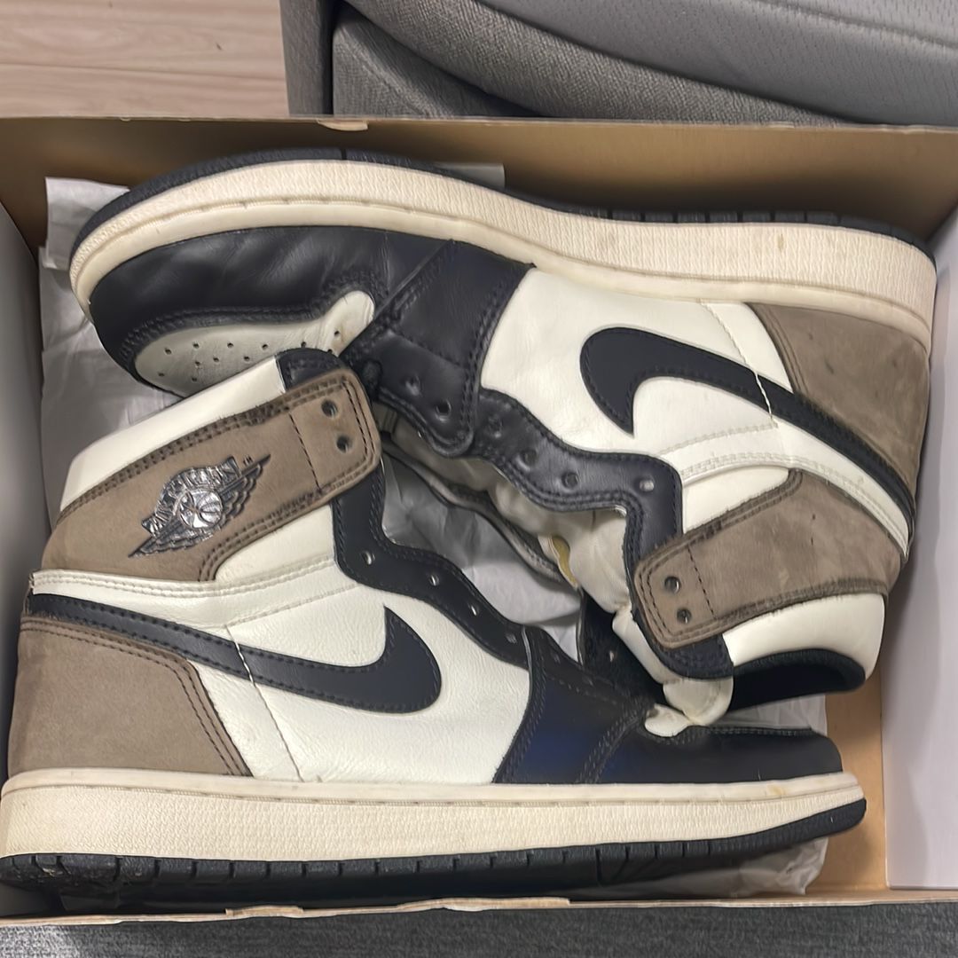 Nike Air Jordan 1 High OG "Sail/Dark Mocha/Black"