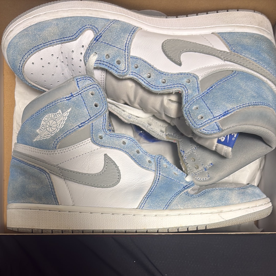 Nike Air Jordan 1 High OG "Hyper Royal"