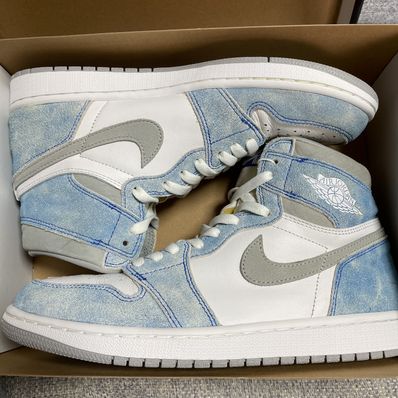 Nike Air Jordan 1 High OG "Hyper Royal"