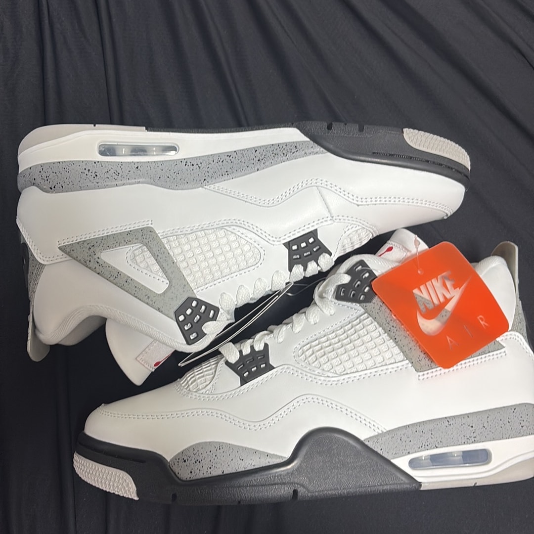 Nike Air Jordan 4 Retro "White/Cement" (2025)