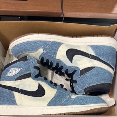 Nike Air Jordan 1 Retro High OG "Denim"