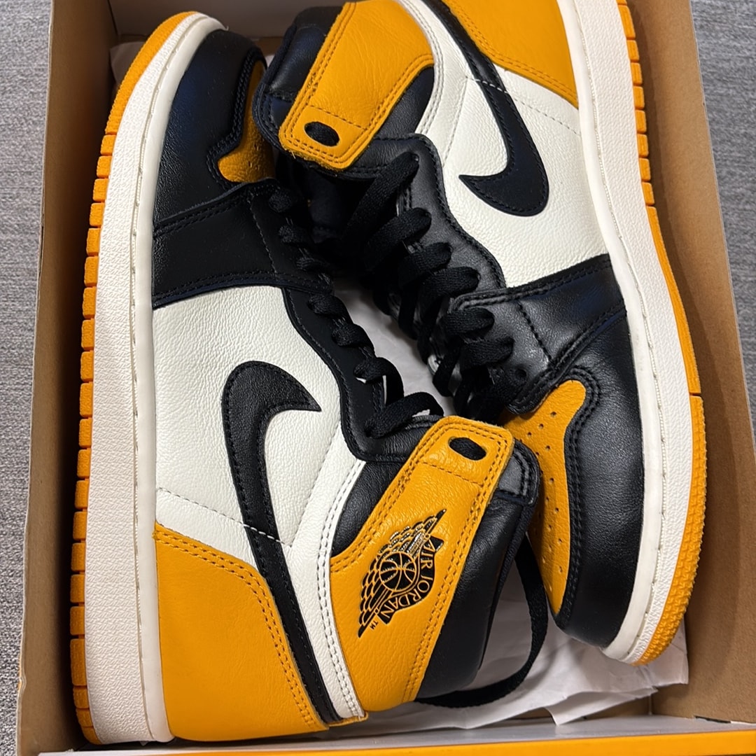 Nike Air Jordan 1 Retro High OG "Taxi"