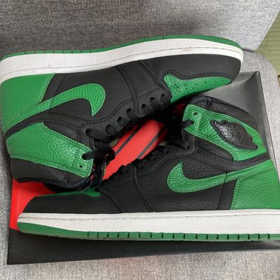 Nike Air Jordan 1 Retro High OG "Black/Pine Green" (2020)