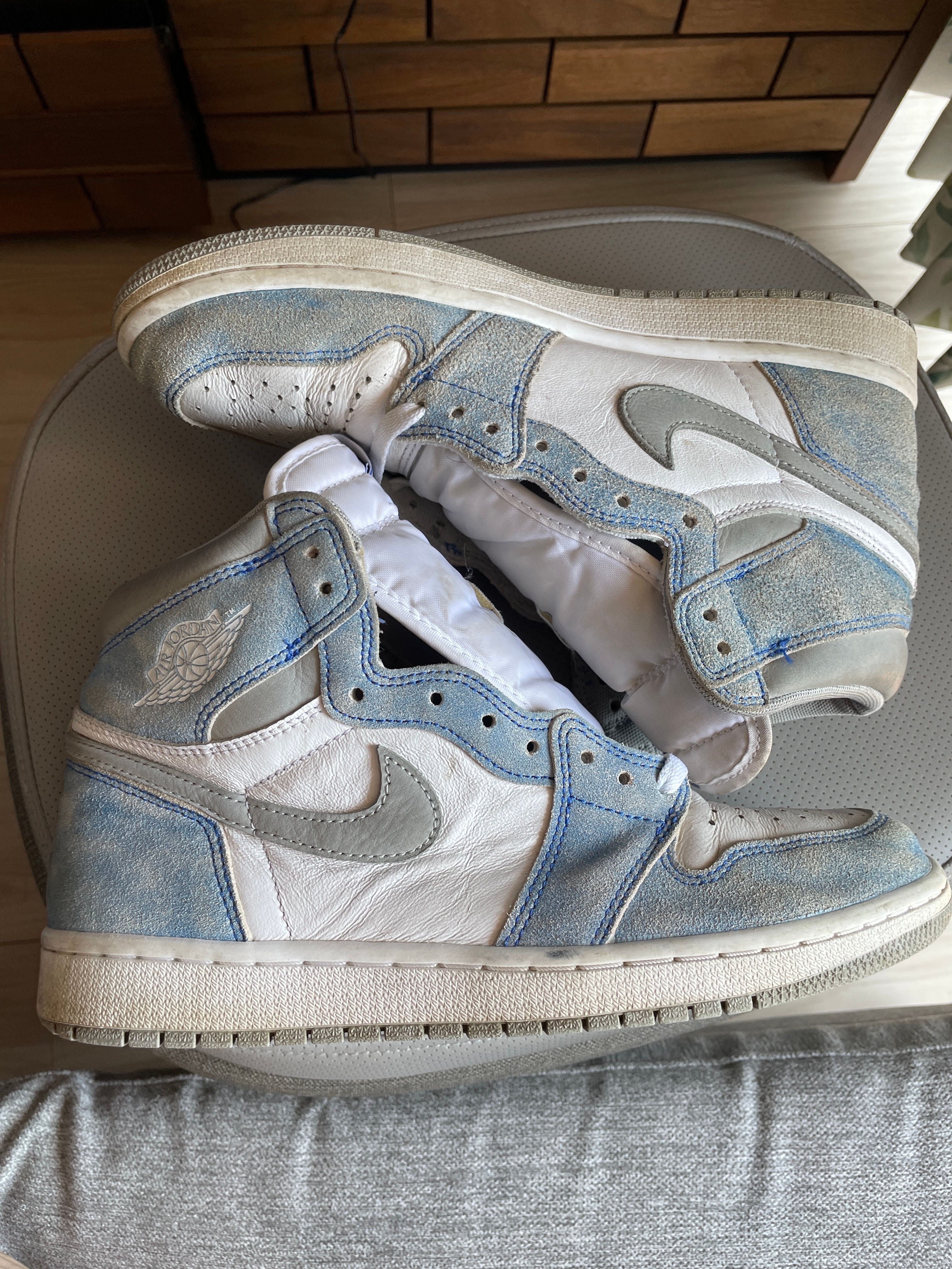 Nike Air Jordan 1 High OG "Hyper Royal"