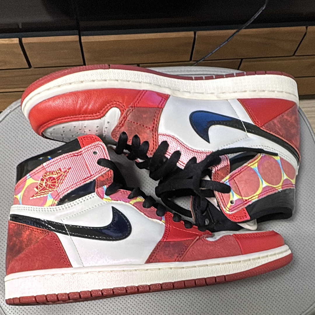 Spider-Man × Nike Air Jordan 1 Retro High OG SP "Spider-Man: Across the Spider-Verse/University Red"