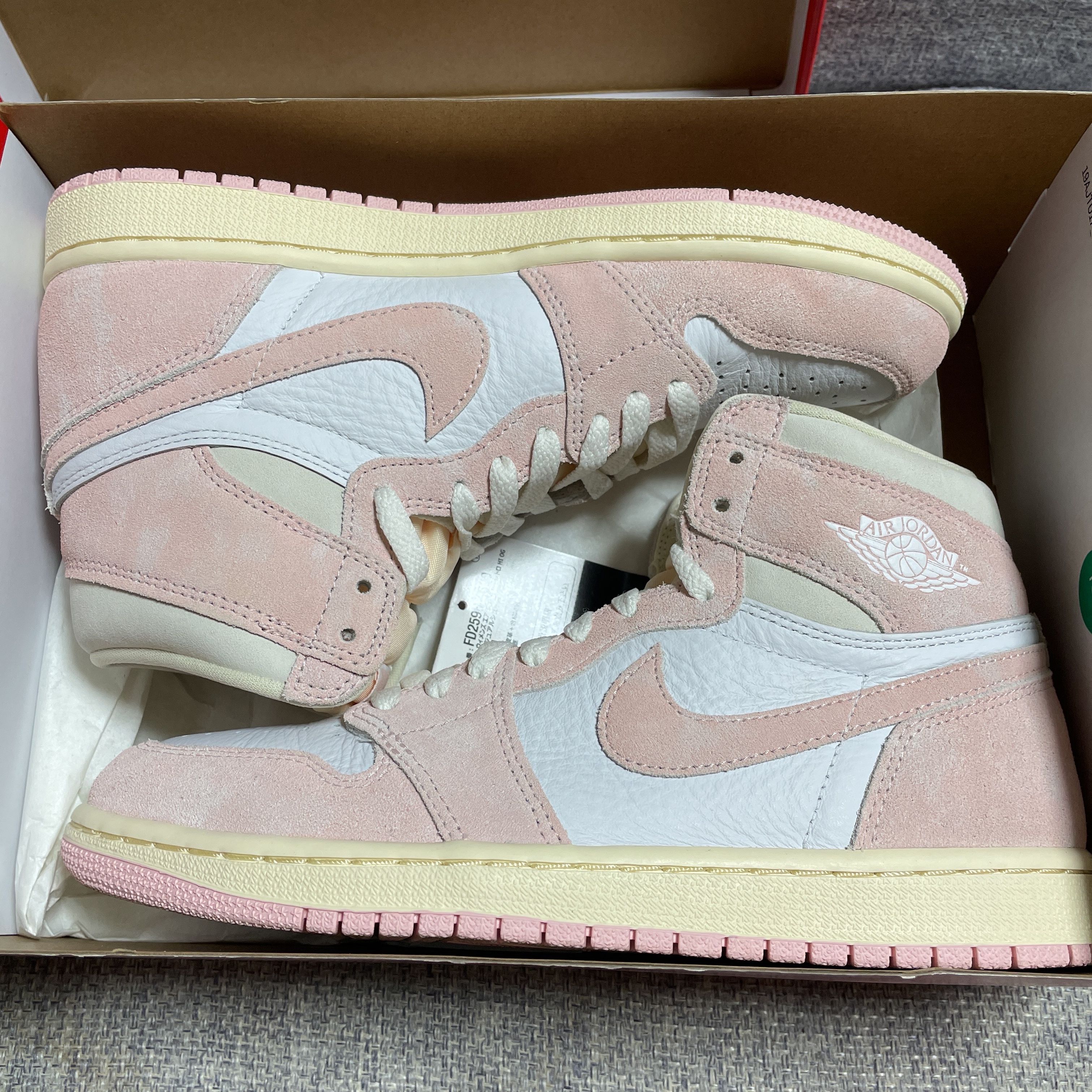 Nike Women's Air Jordan 1 Retro High OG "Washed Pink"