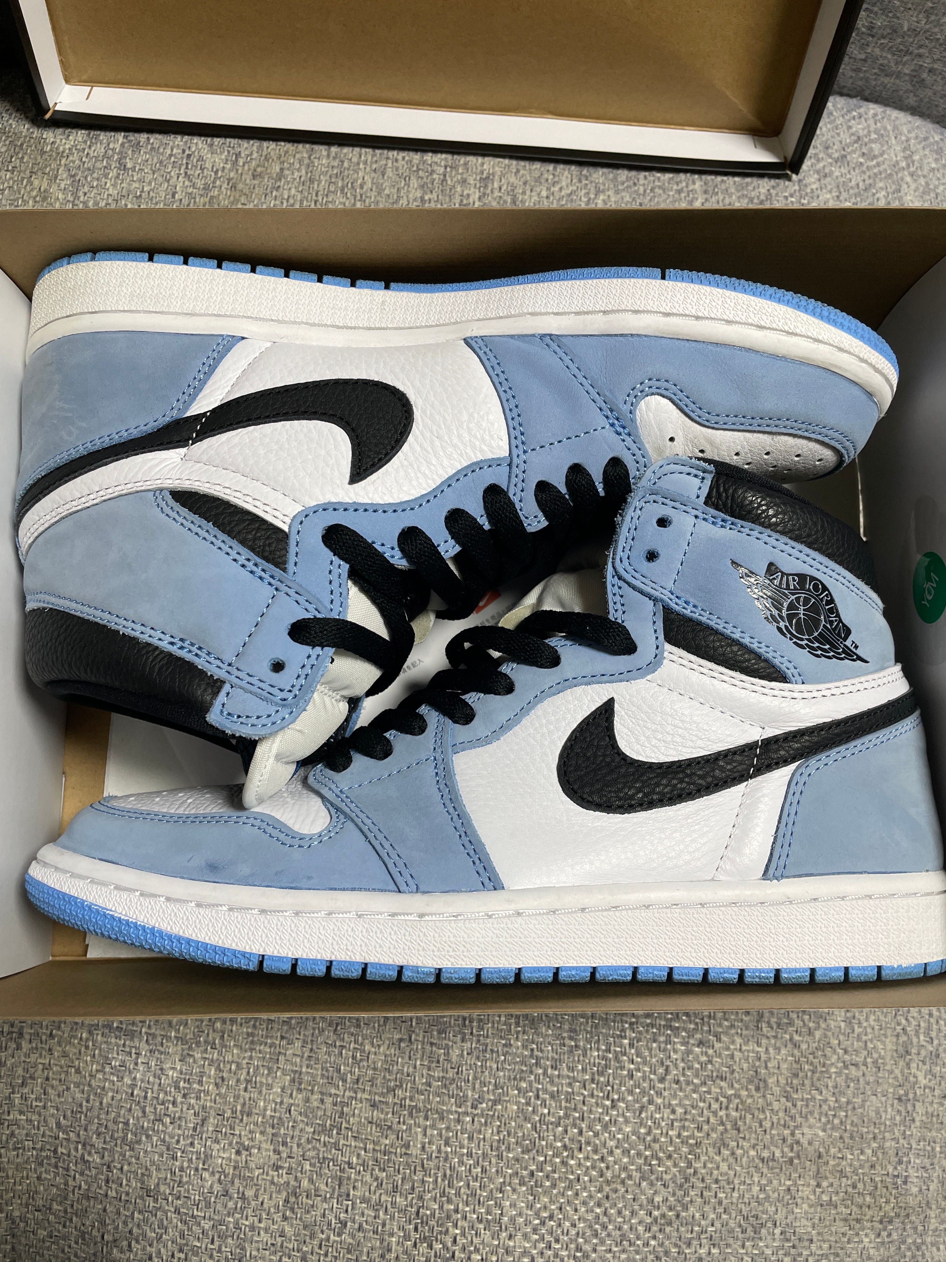 Nike Air Jordan 1 High OG "University Blue"