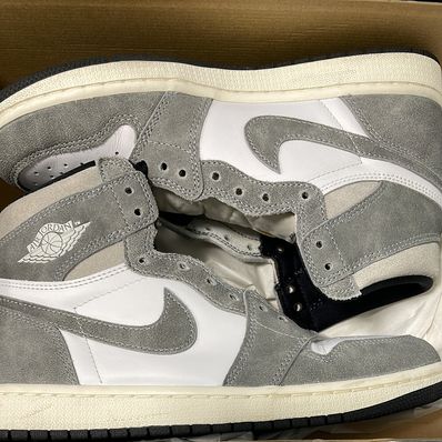 Nike Air Jordan 1 Retro High OG "Black and Smoke Grey"