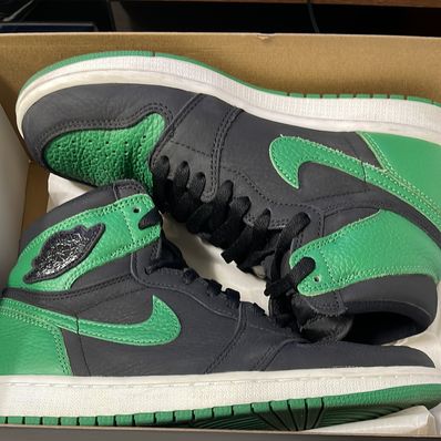 Nike Air Jordan 1 Retro High OG "Black/Pine Green" (2020)