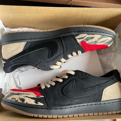 Sole Fly × Nike Air Jordan 1 Low "Black and Sport Red"