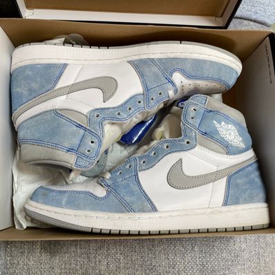 Nike Air Jordan 1 High OG "Hyper Royal"