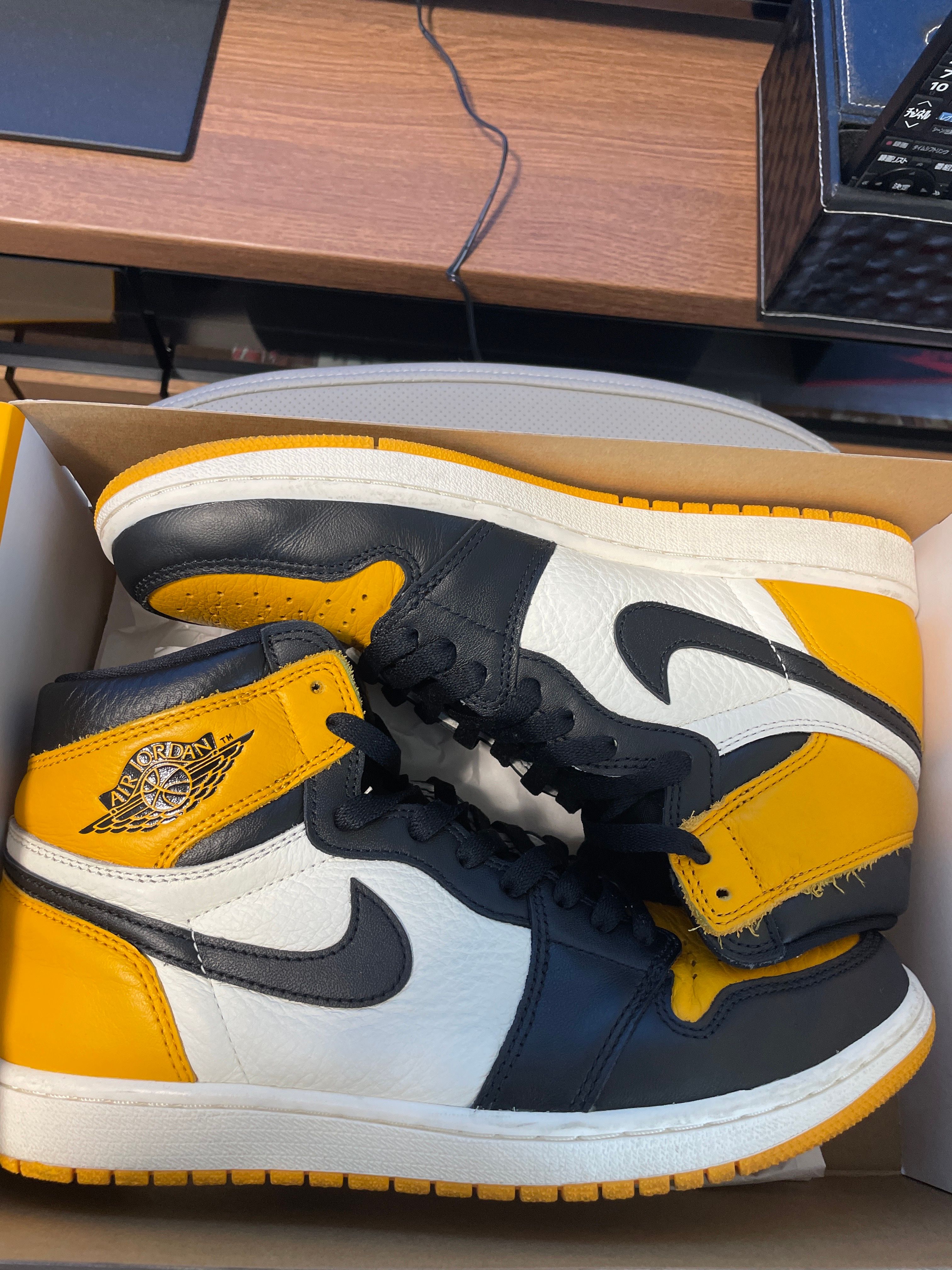 Nike Air Jordan 1 Retro High OG "Taxi"