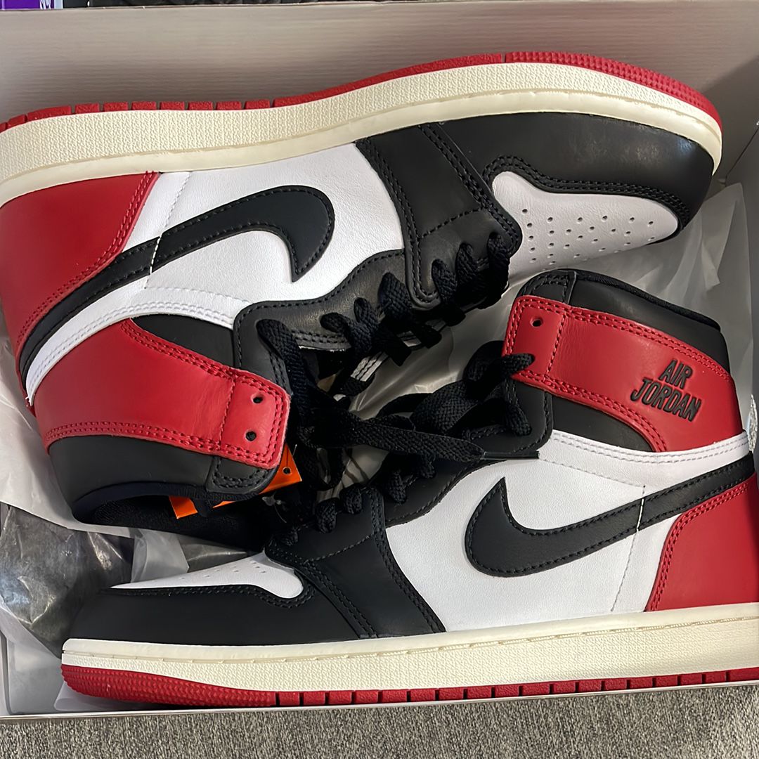 Nike Air Jordan 1 Retro High OG "Black Toe Reimagined"