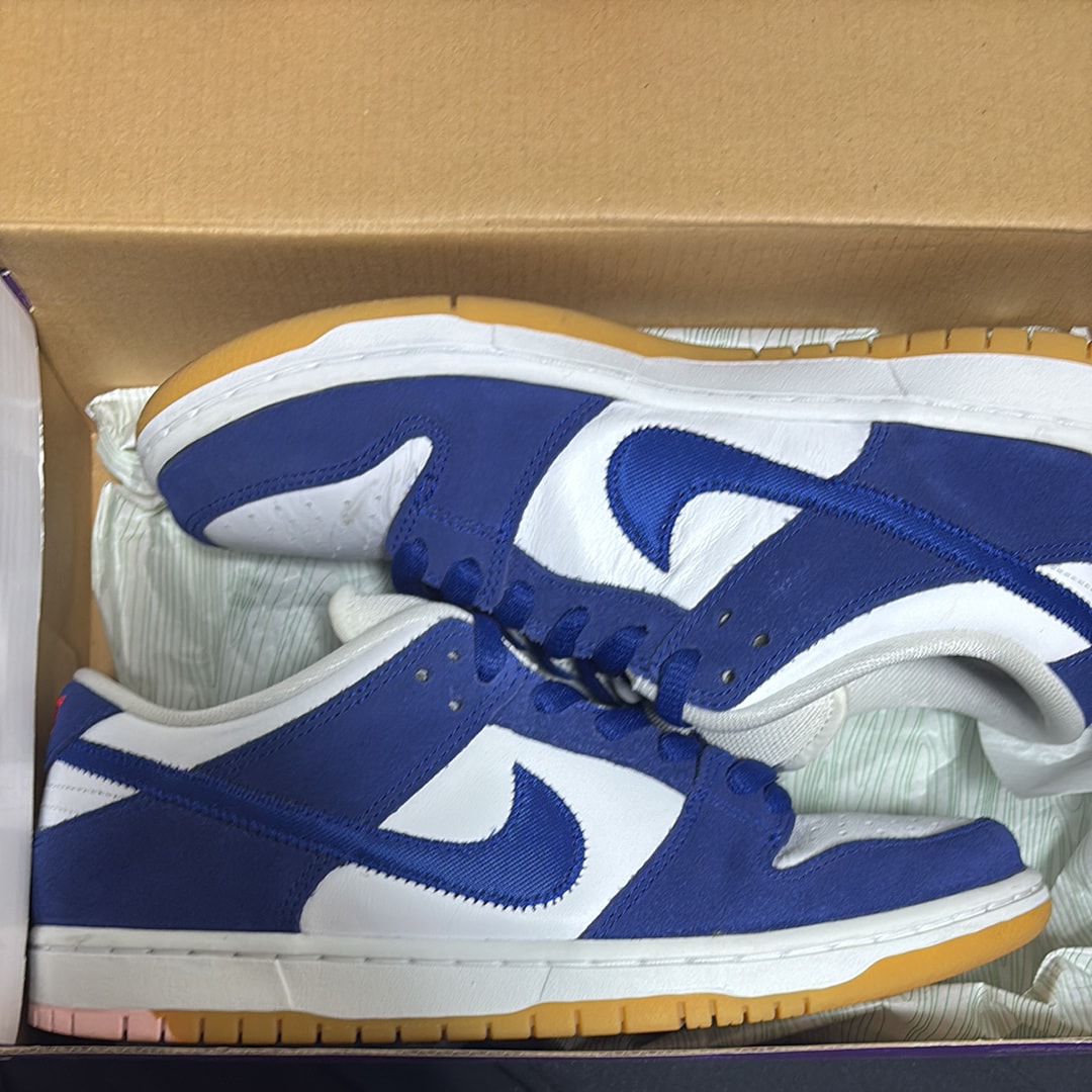 Nike SB Dunk Low "Los Angeles Dodgers/Deep Royal Blue"
