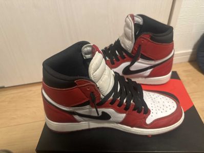 Nike Air Jordan 1 Retro High "Chicago" (2015)