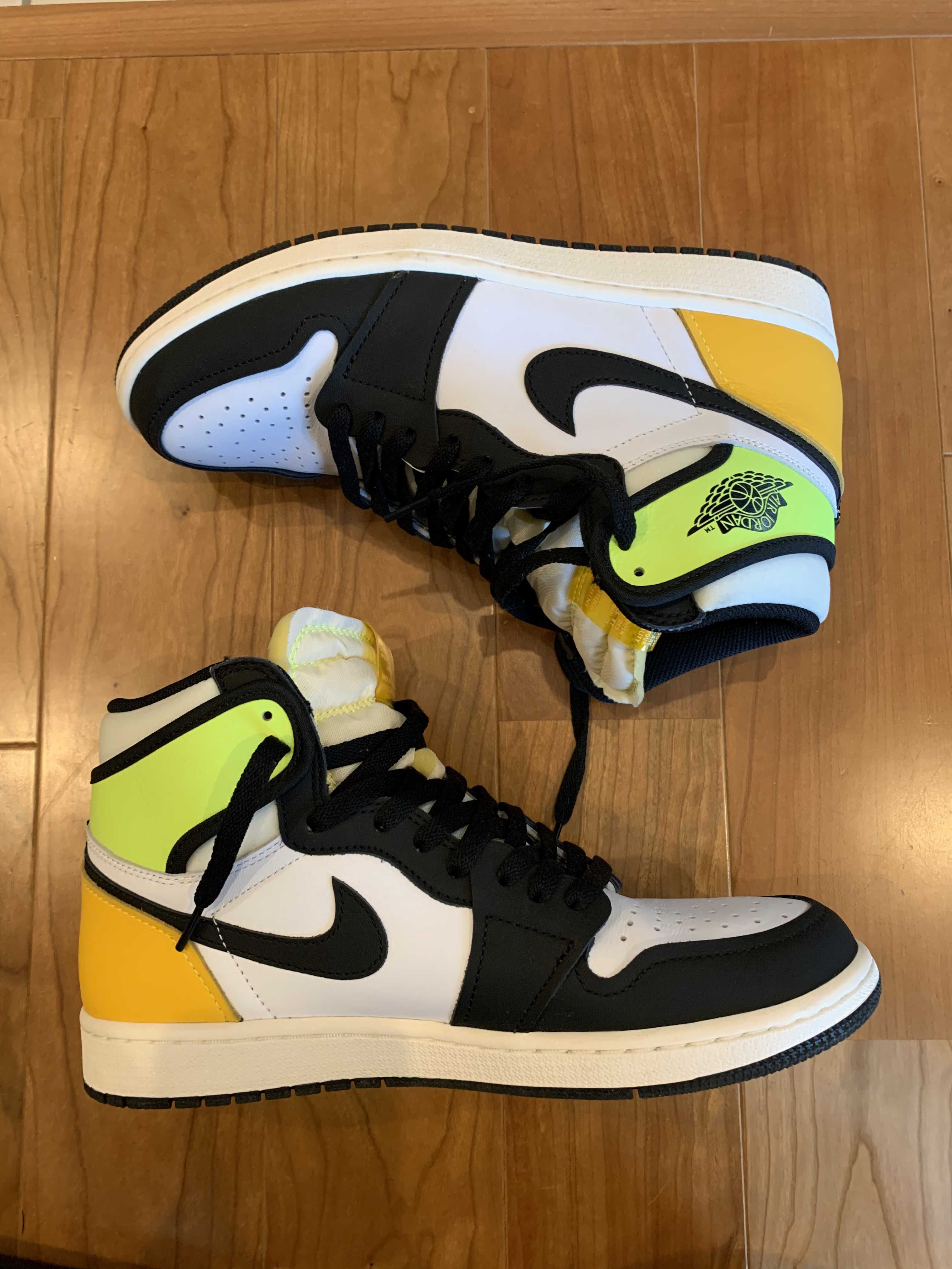 Nike Air Jordan 1 High OG "Volt Gold"