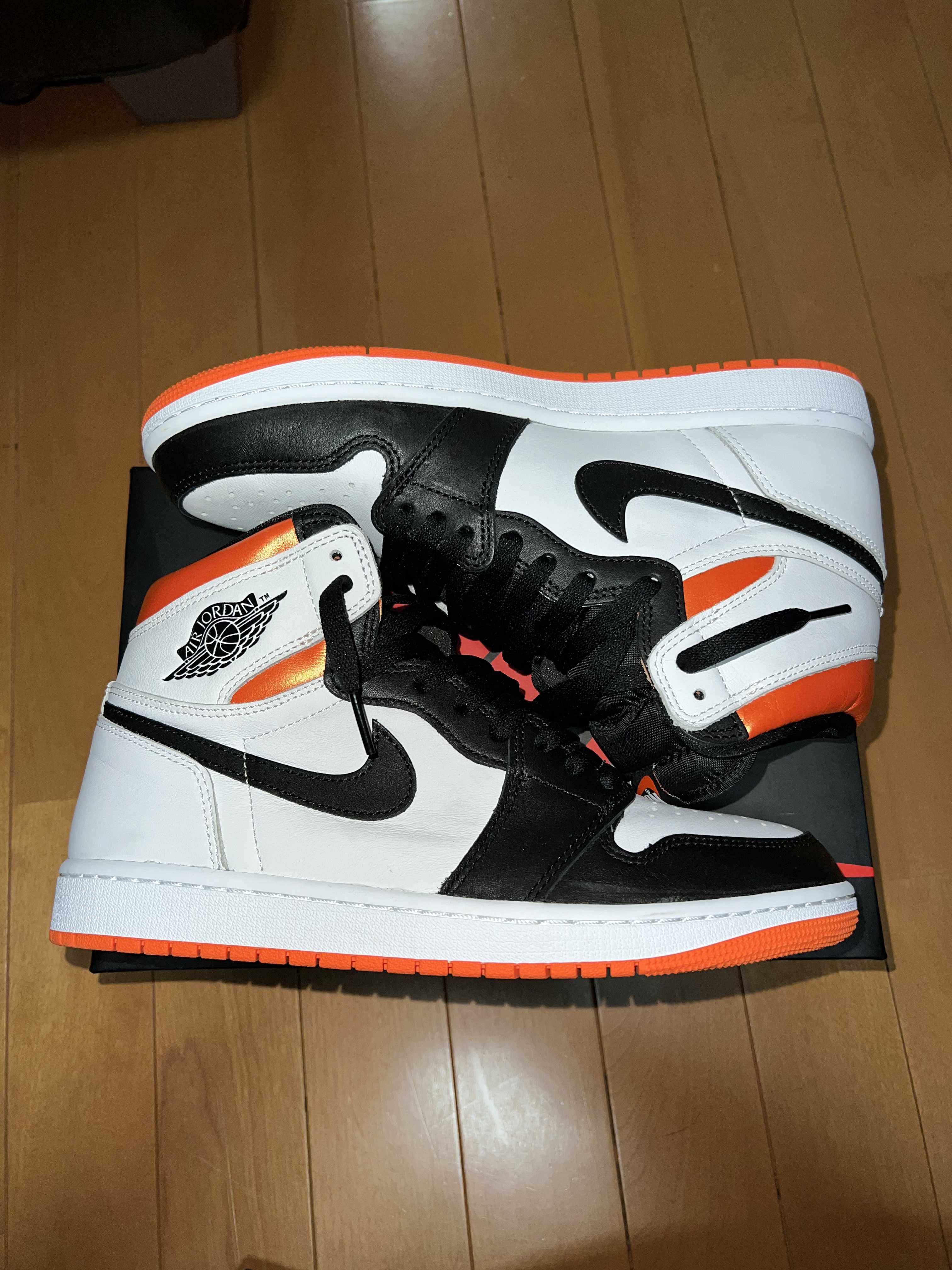 Nike Air Jordan 1 Retro High OG "Electro Orange"