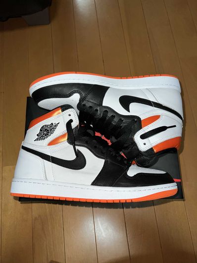 Nike Air Jordan 1 Retro High OG "Electro Orange"