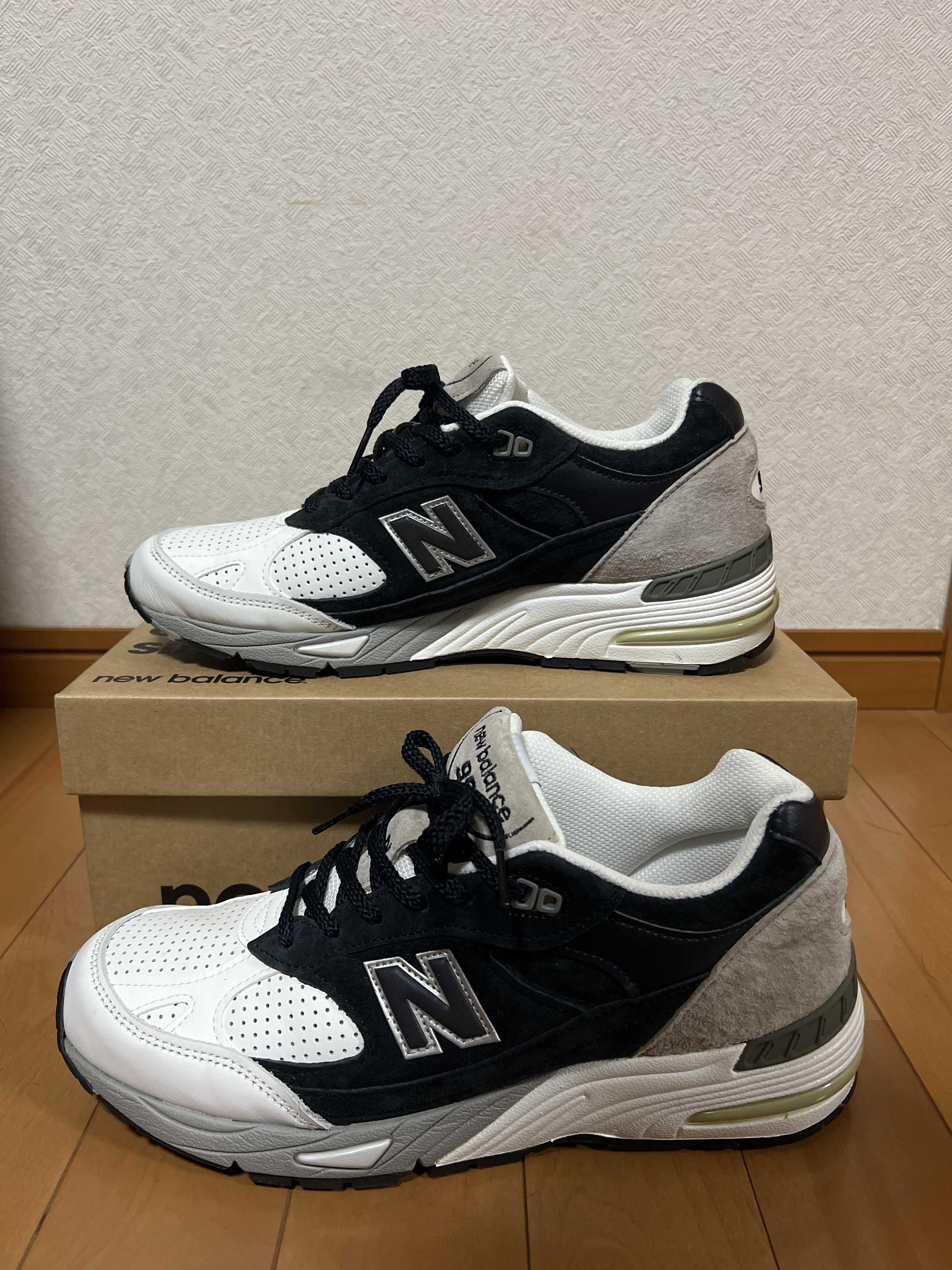 SNS × New Balance 991 "Black/White"