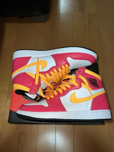 Nike Air Jordan 1 High OG "Light Fusion Red"