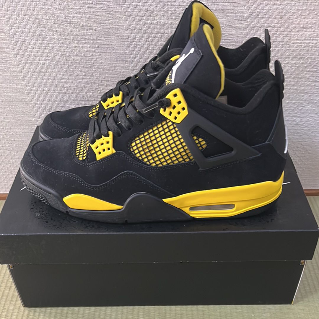 Nike Air Jordan 4 Retro "Thunder"(2023)