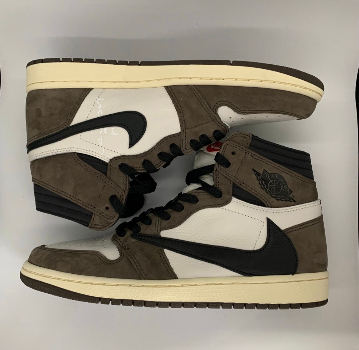 Travis Scott × Nike Air Jordan 1 Retro High OG TS SP "Sail/Dark Mocha"