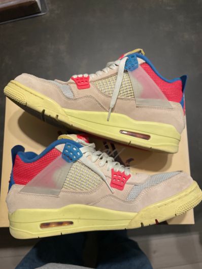 UNION × Nike Air Jordan 4 SP "Guava Ice/Light Fusion Red"