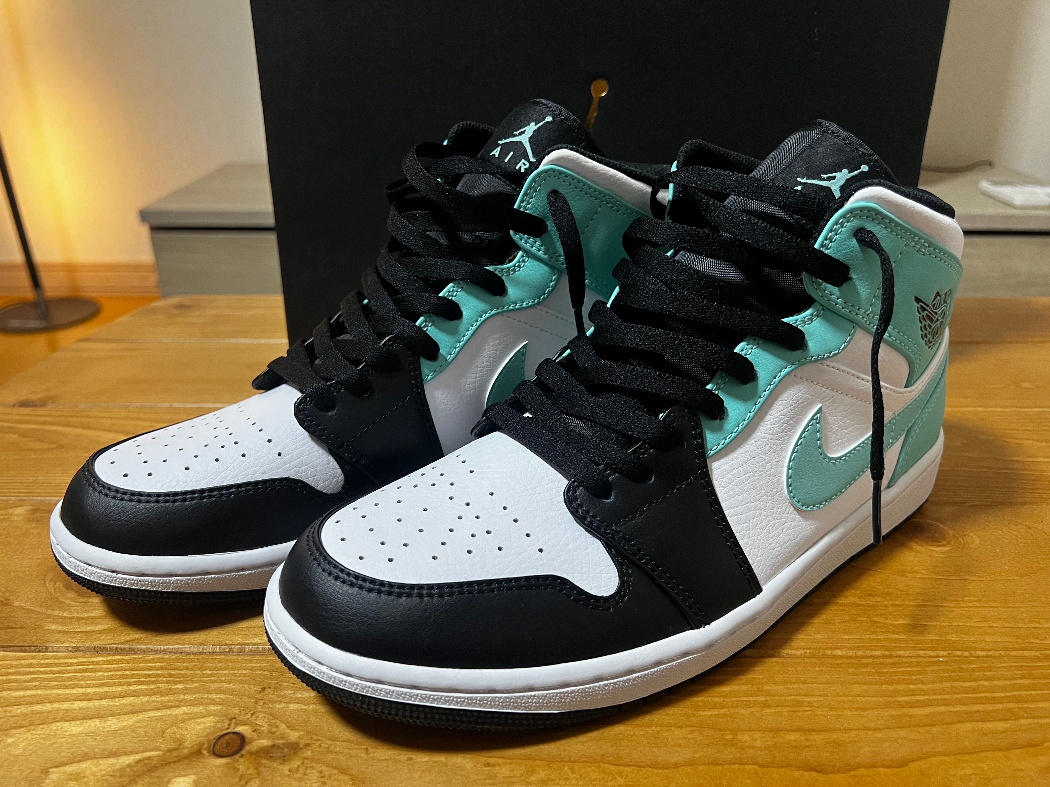 Nike Air Jordan 1 Mid "Tropical Twist"
