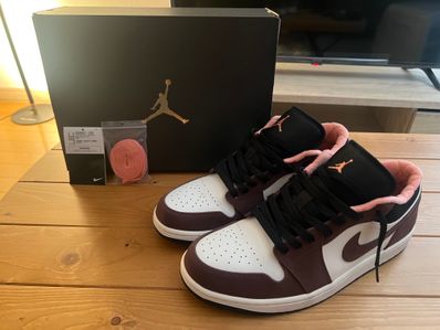 Nike Air Jordan 1 Low SE "Light Chocolate" / "Mocha Brown"