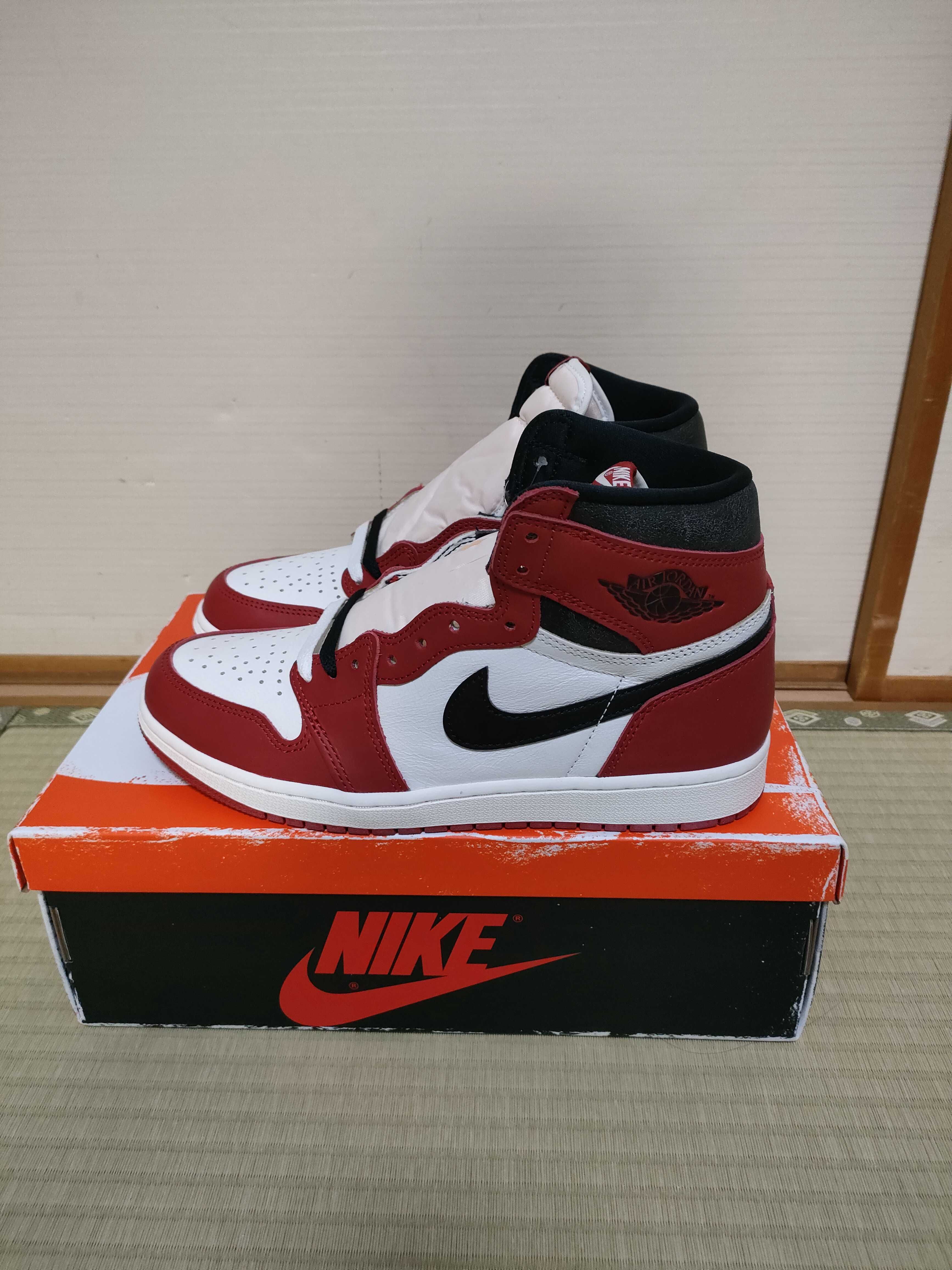 Nike Air Jordan 1 High OG "Lost & Found/Chicago"