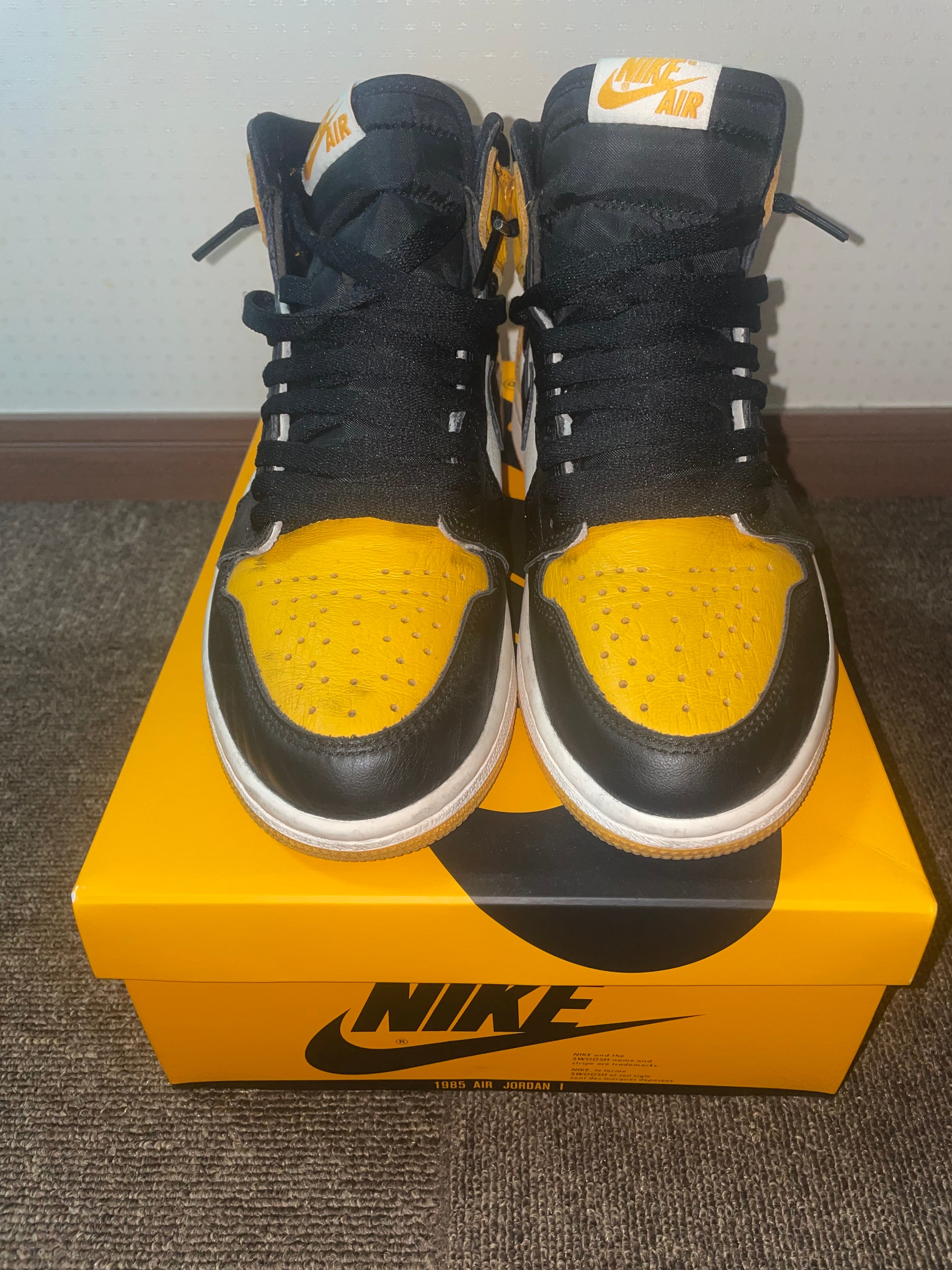 Nike Air Jordan 1 Retro High OG "Taxi"