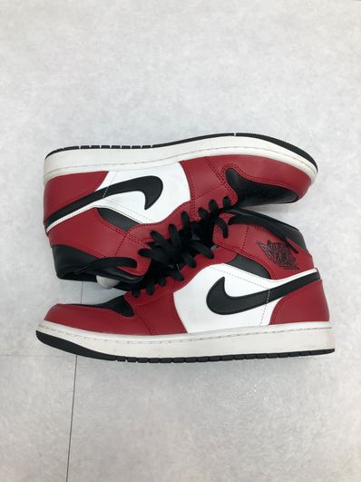 Nike Air Jordan 1 Mid "Chicago Black Toe"