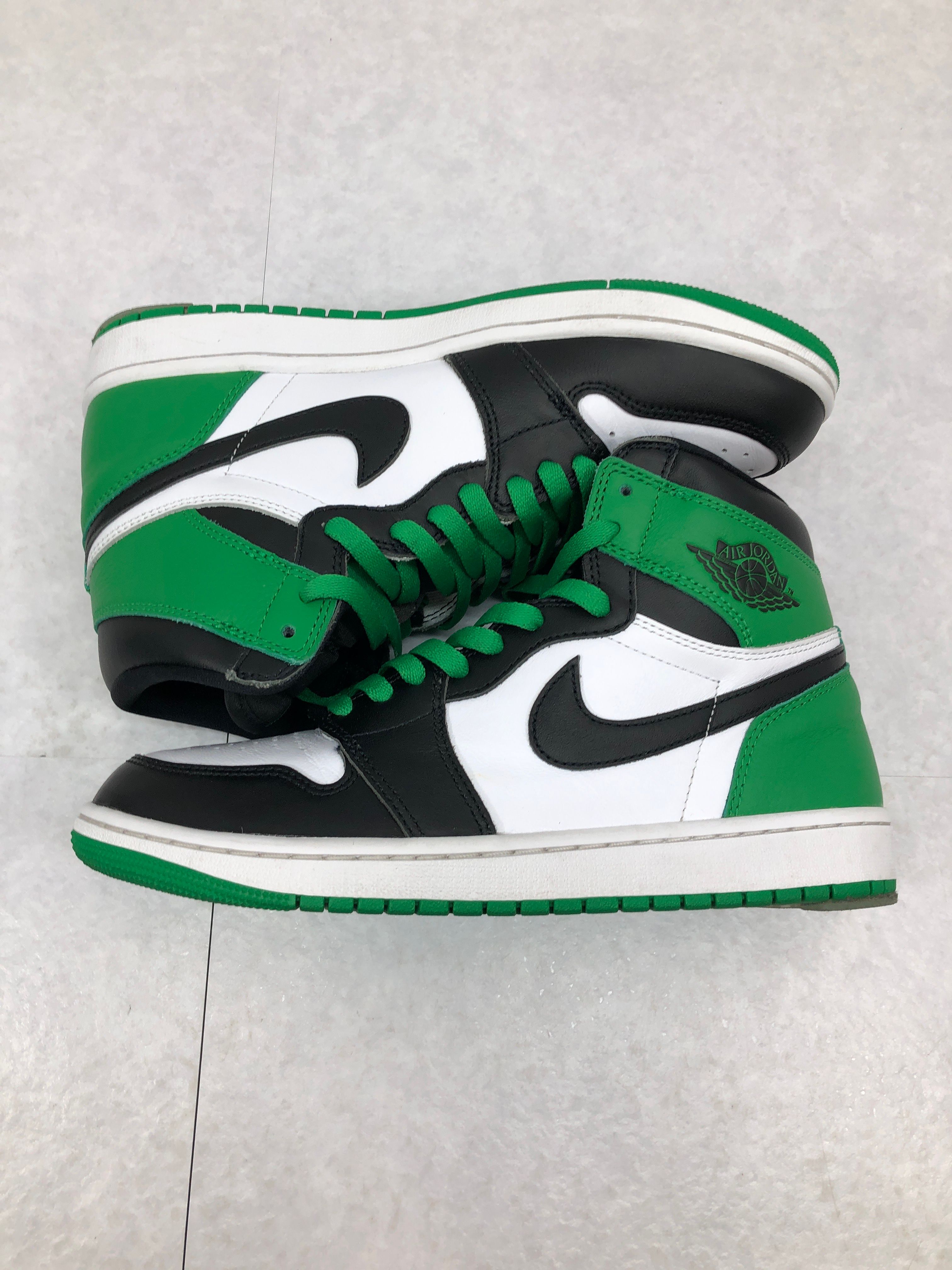 Nike Air Jordan 1 Retro High OG "Celtics/Black and Lucky Green" (2023)