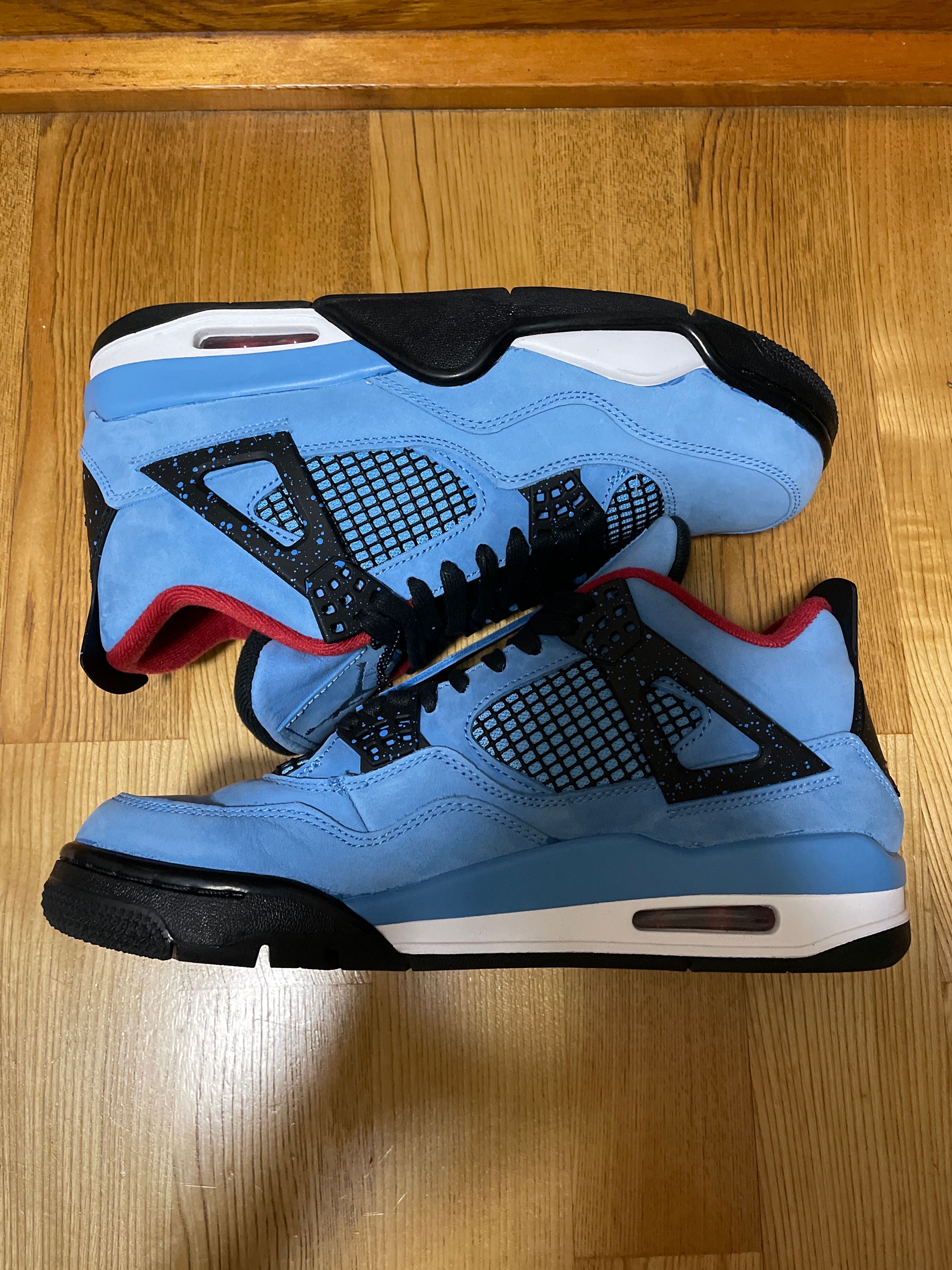 Travis Scott × Nike Air Jordan 4 Retro Cactus Jack "University Blue"