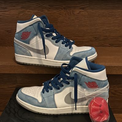 Nike Air Jordan 1 Mid SE "White/Hyper Royal/Red"