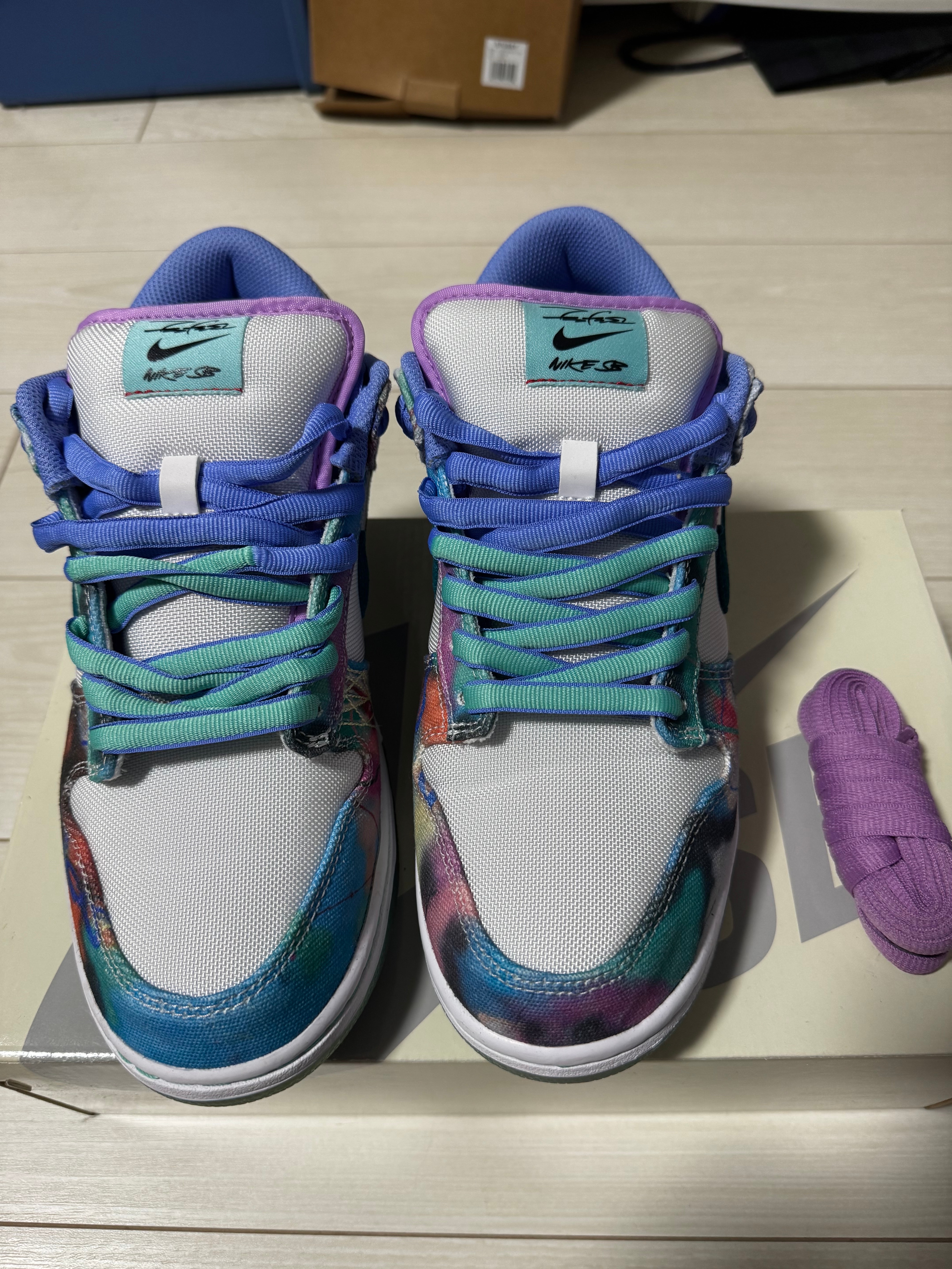 Futura × Nike SB Dunk Low "White and Geode Teal"