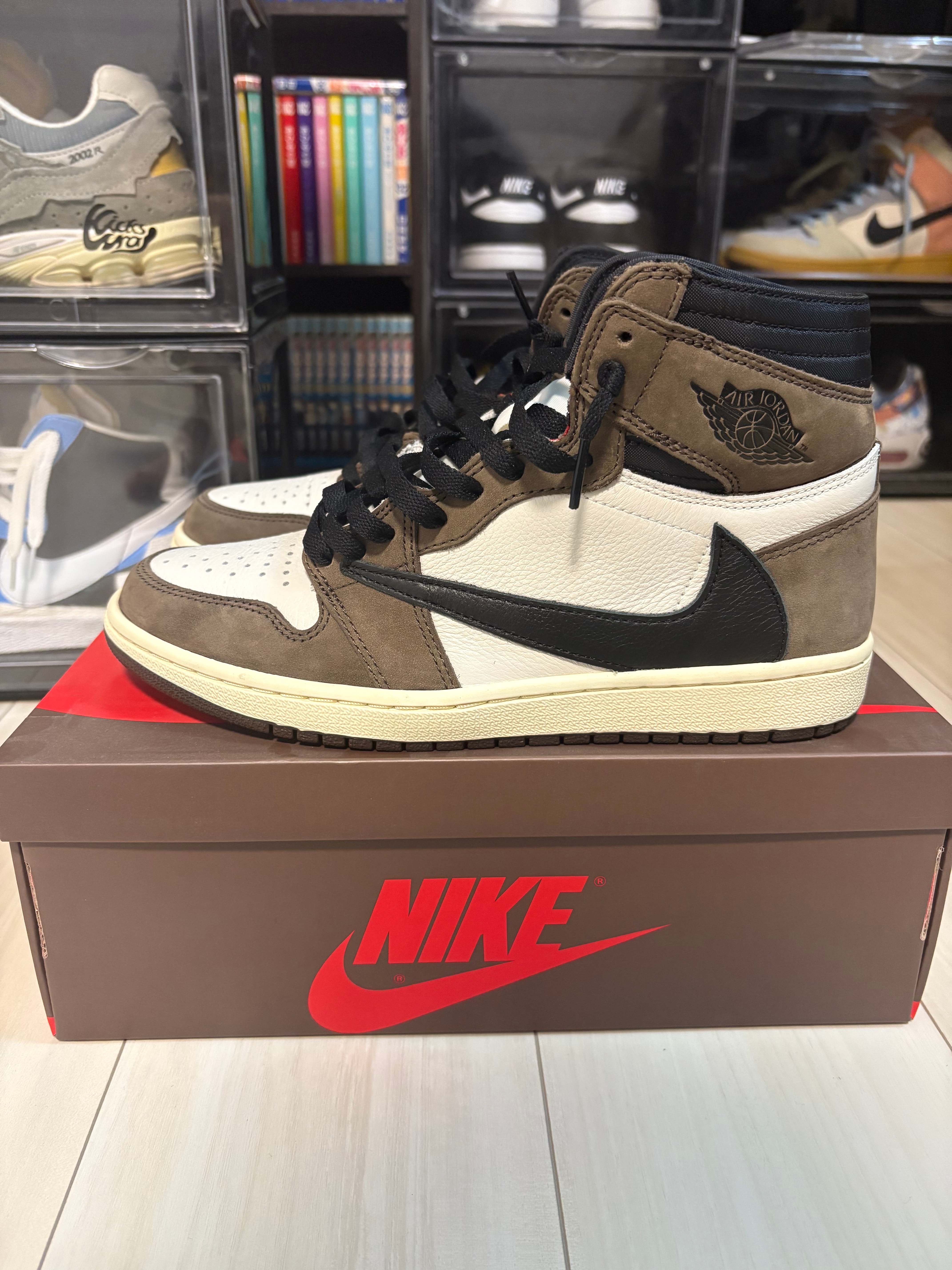 Travis Scott × Nike Air Jordan 1 Retro High OG TS SP "Sail/Dark Mocha"