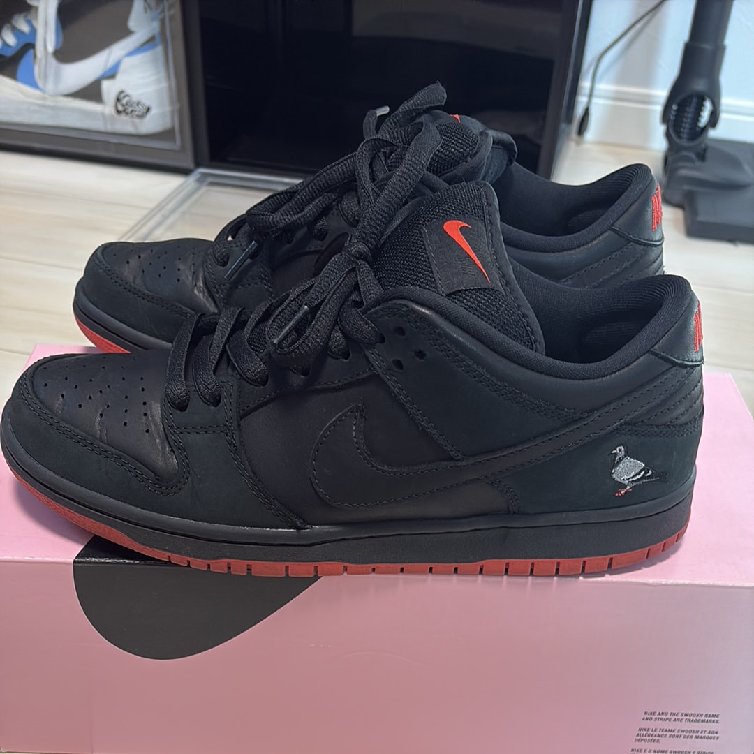 Nike SB Dunk Low TRD QS "Black Pigeon"