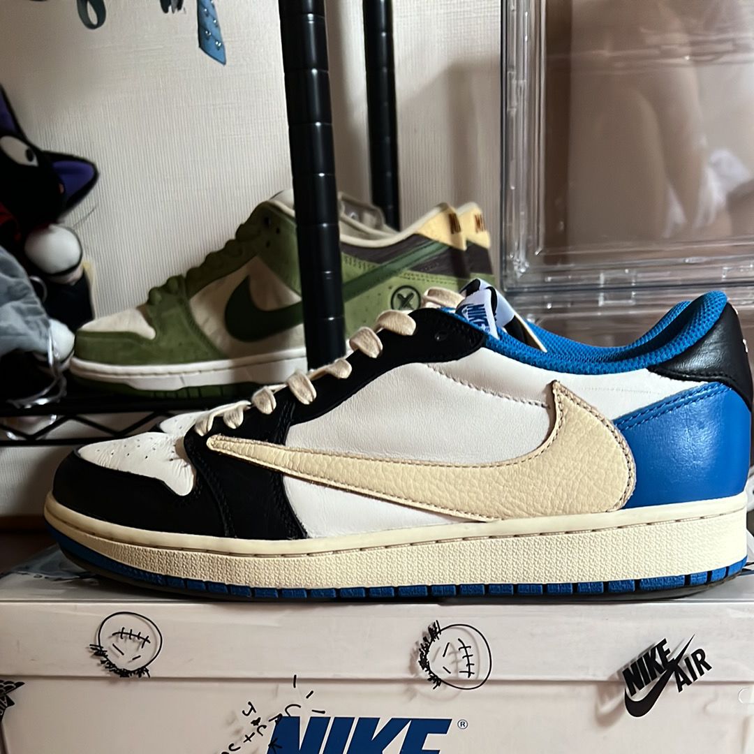 Travis Scott × fragment design × Nike Air Jordan 1 Low OG SP "Military Blue"