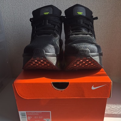 Nike Vomero PRM "Black/Coal Black/Volt/Iron Grey"