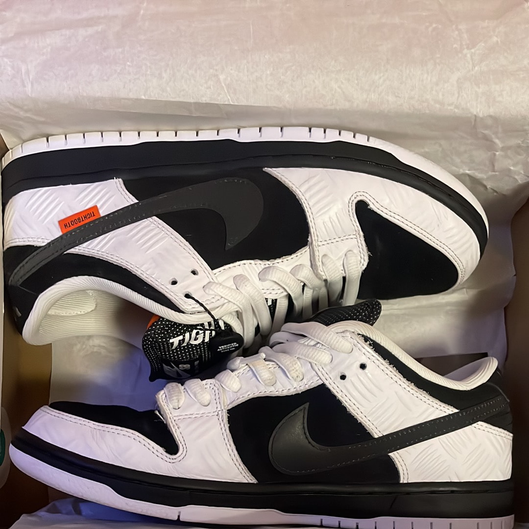TIGHTBOOTH × Nike SB Dunk Low Pro QS "Black and White"