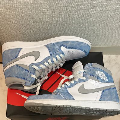 Nike Air Jordan 1 High OG "Hyper Royal"