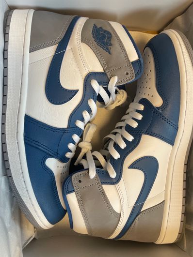 Nike Air Jordan 1 High OG "True Blue"