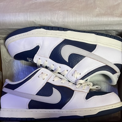 HUF × Nike SB Dunk Low "New York"