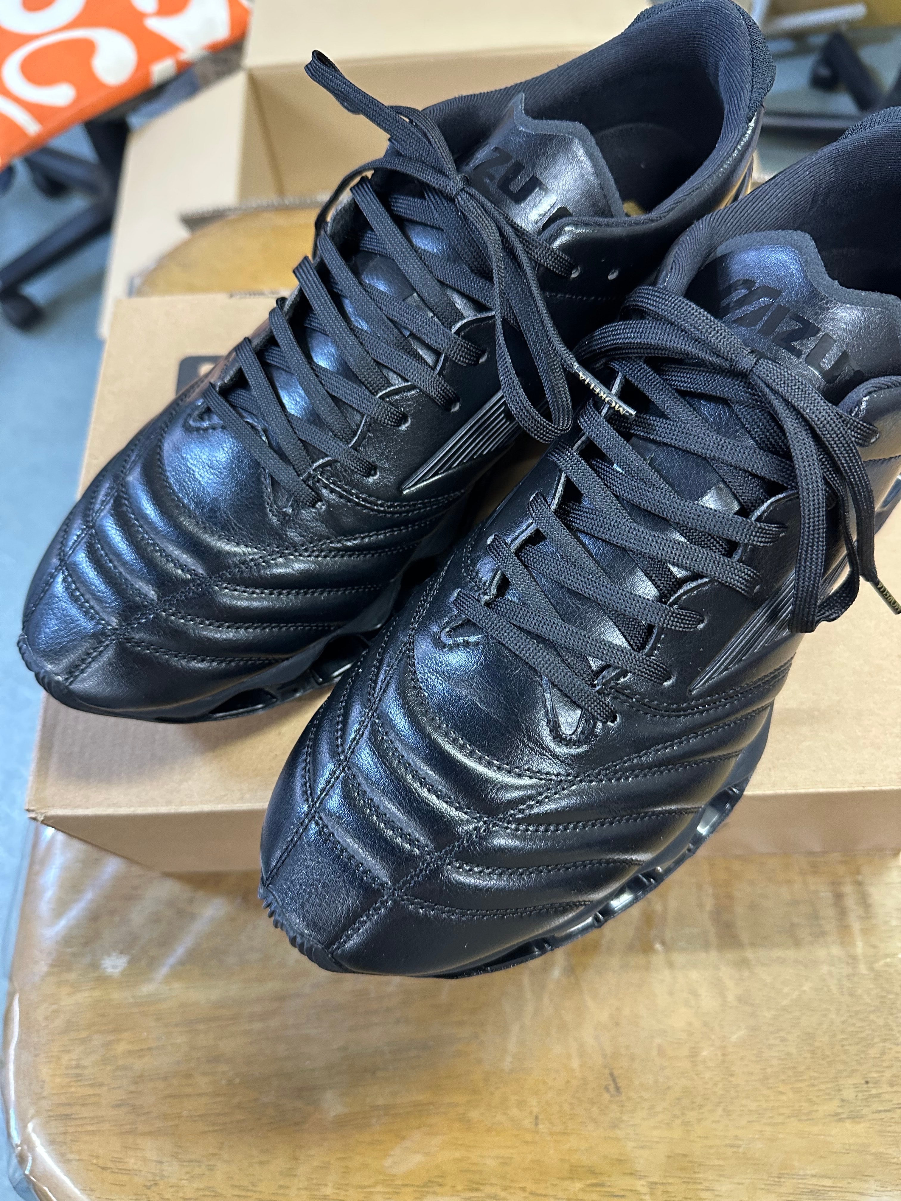 ミズノ ウェーブプロフェシー モレリア ネオ "ブラック"