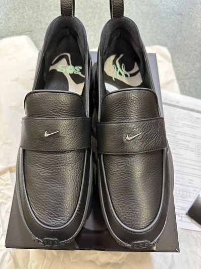 SWDC × Nike Women's Air Max Phenomena "Black/Metallic Silver"